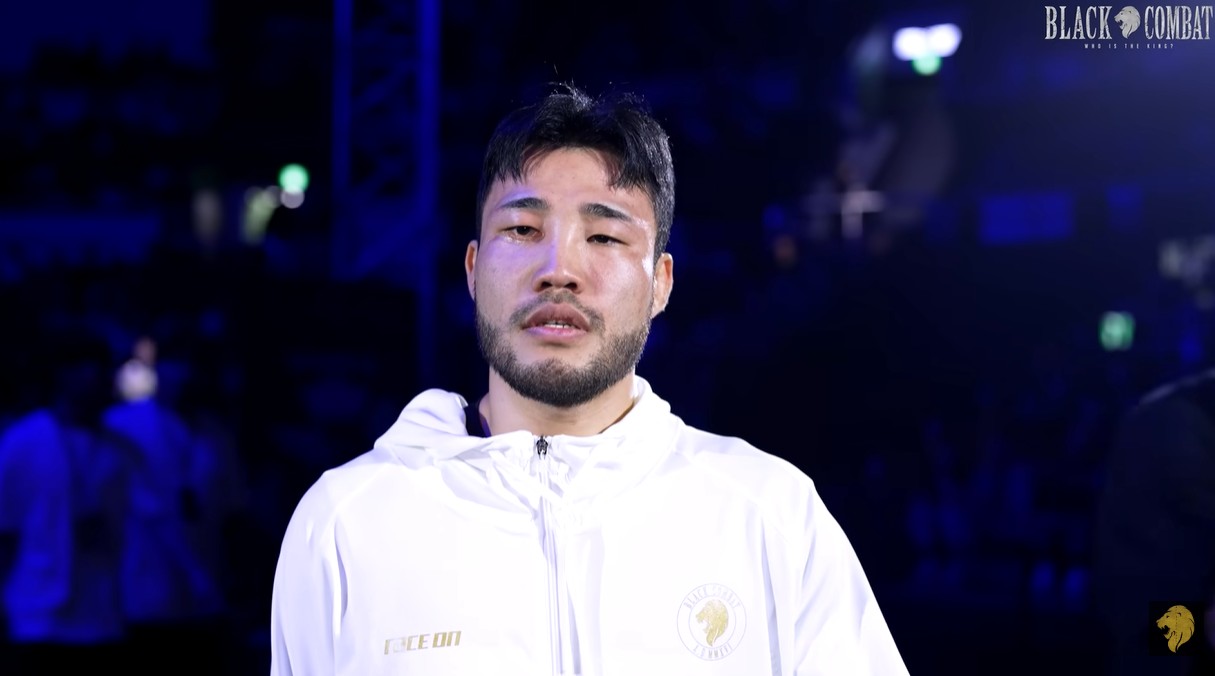 Jae Hyuk bang Walkout