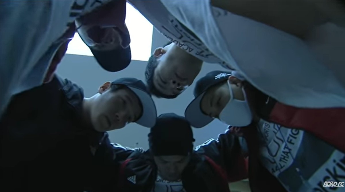 Eun Soo Lee Road FC Fight