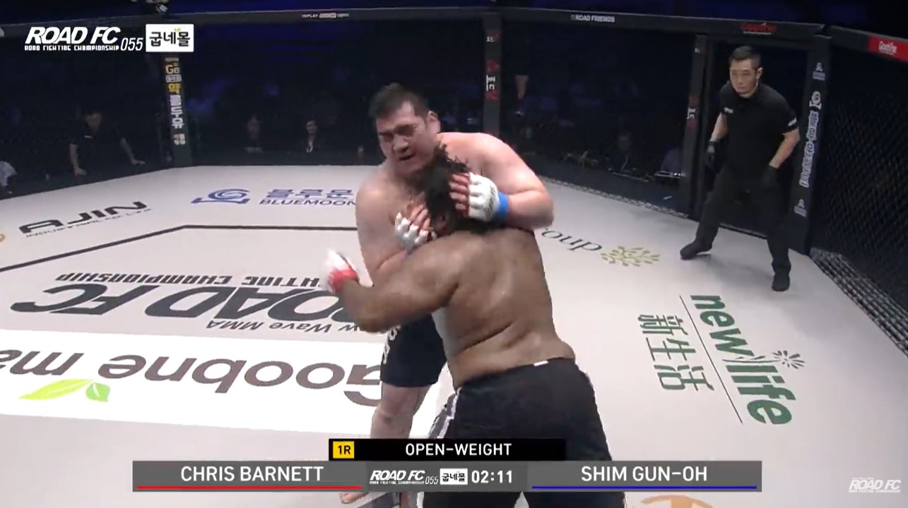 Gun Oh Shim Road FC Fight Barnett