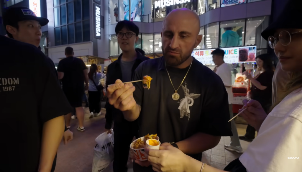 Alexander Volkanovski traveling with Korean Zombie