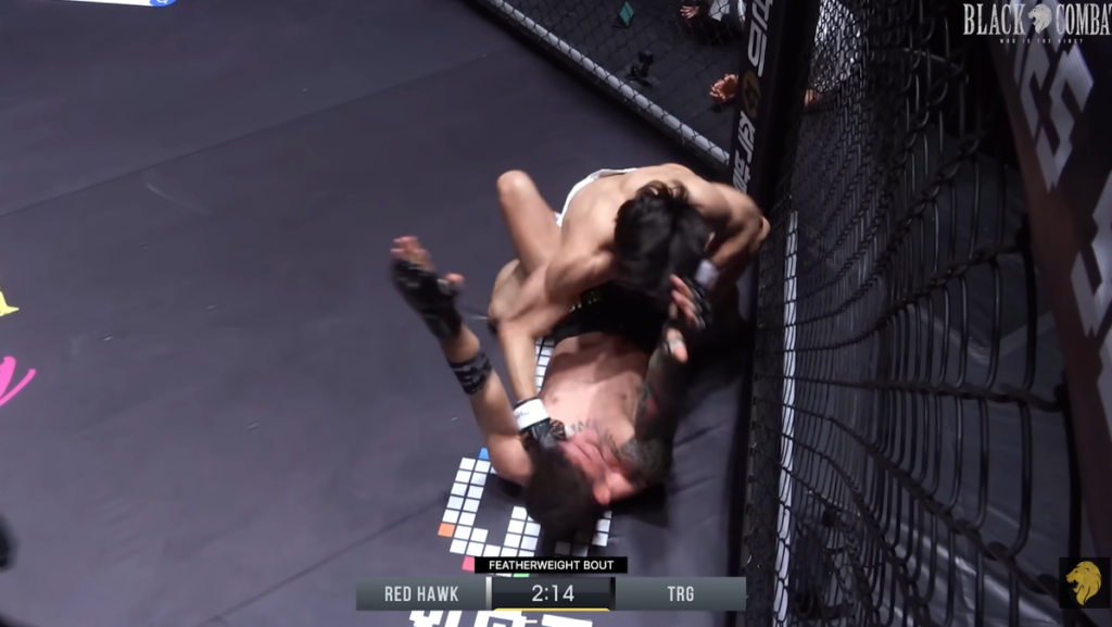 Hyuk Min Ji defeats Pereira