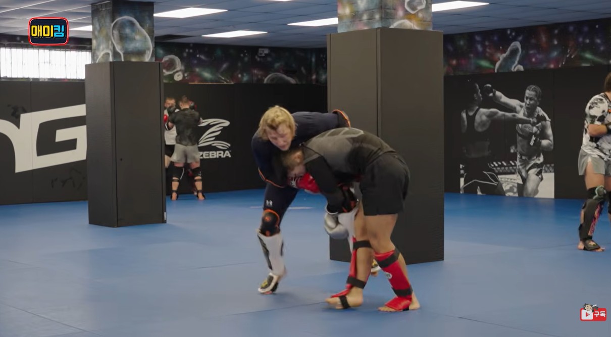 Dong Hyun Kim and Paddy Pimblett sparring
