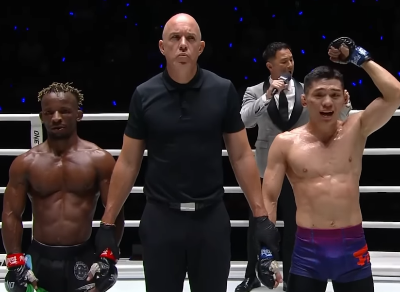 Seung Chul Lee defeats Masunyane