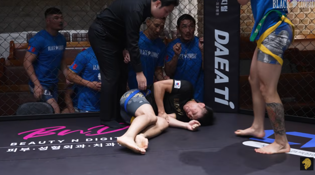 Dong Gyu Kim steps in after Sung Jun Park Injury