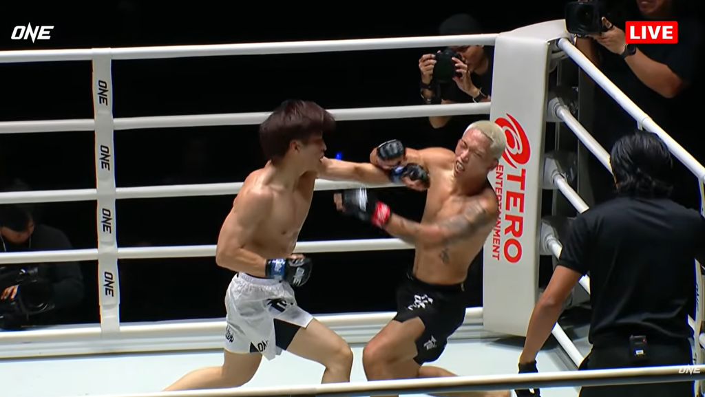 Geun Ho Son TKO loss to Nishiyama
