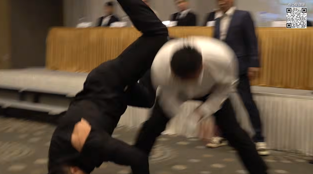Hyun Man Myung gets thrown at AFC 43