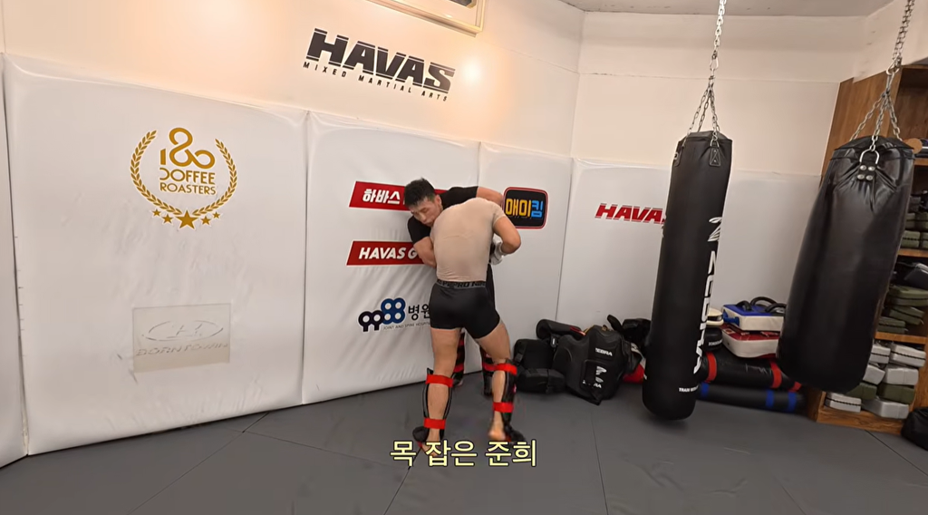 Jun Hee Moon learning MMA