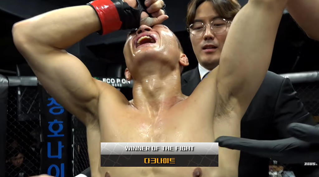 Young Han Kim wins Zeus Fc 17
